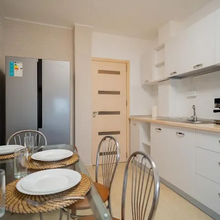 Apartment Cosmopolitan Comfort In Bucharest